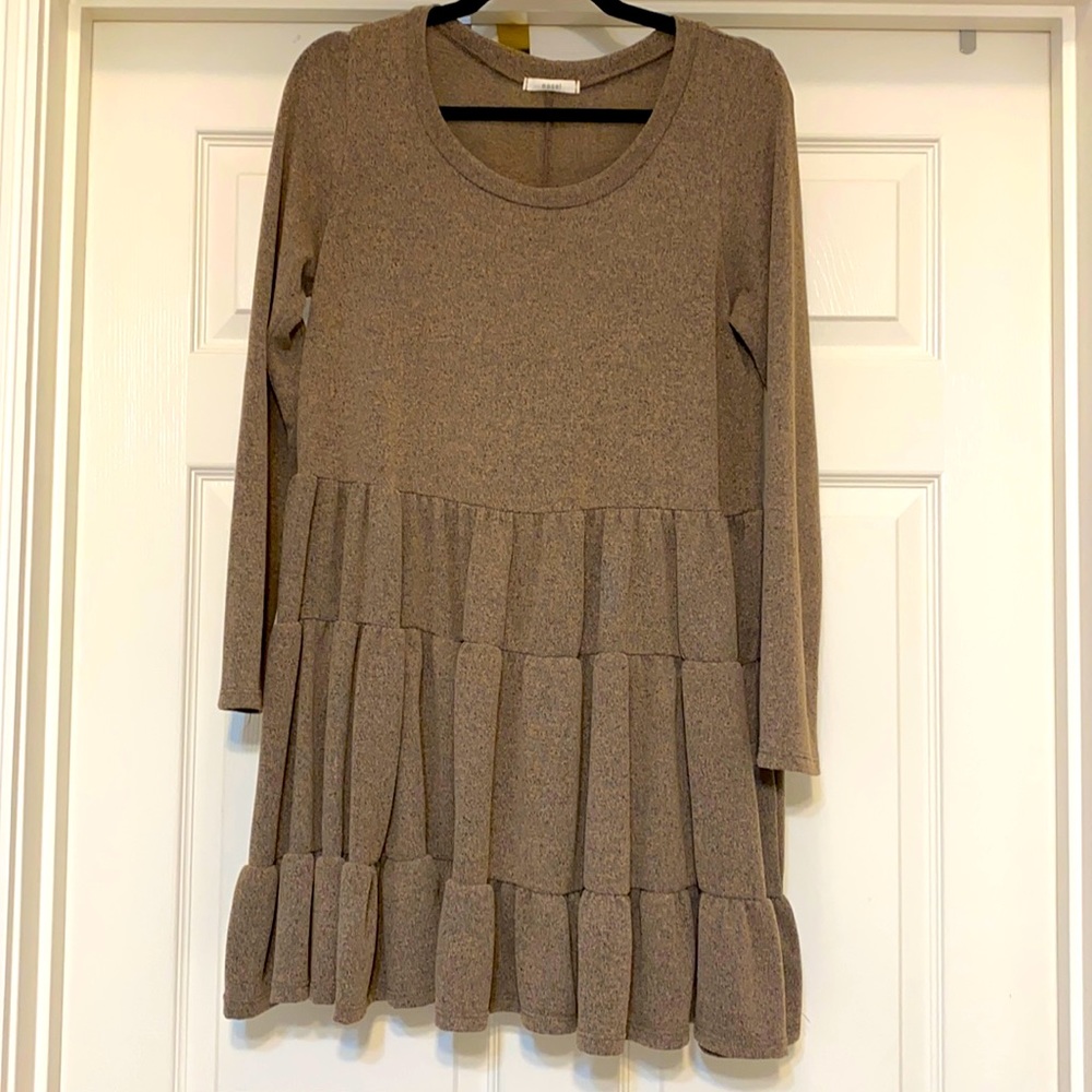 Easel brown long-sleeve tiered dress